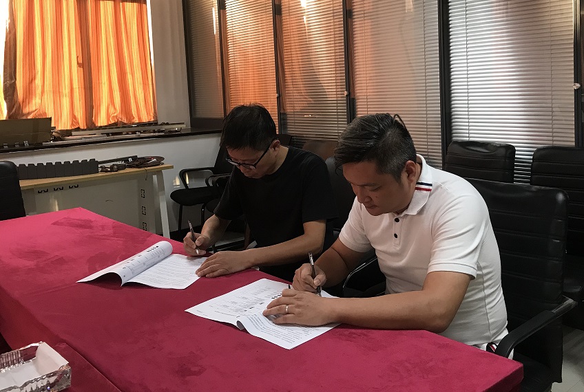 阿基皕与联创博雅.jpg 阿基皕与联创博雅.jpg